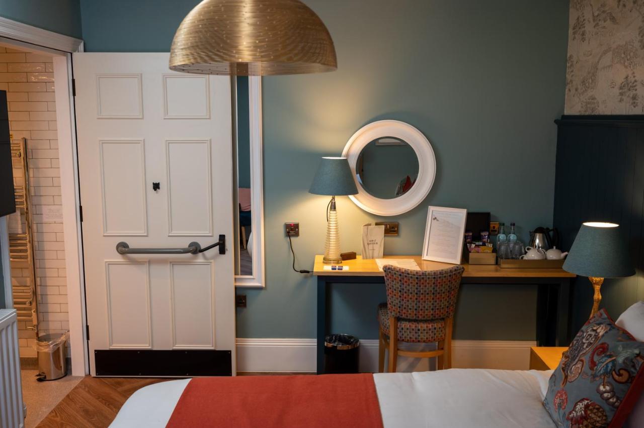 Victoria Hotel By Chef & Brewer Collection Menai Bridge Exteriör bild